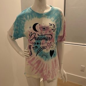 Pura Vida tie dye graphic tee